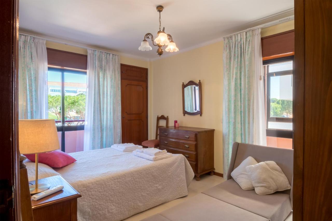 Apartamento Sao Pedro Do Mar Quarteira Bagian luar foto