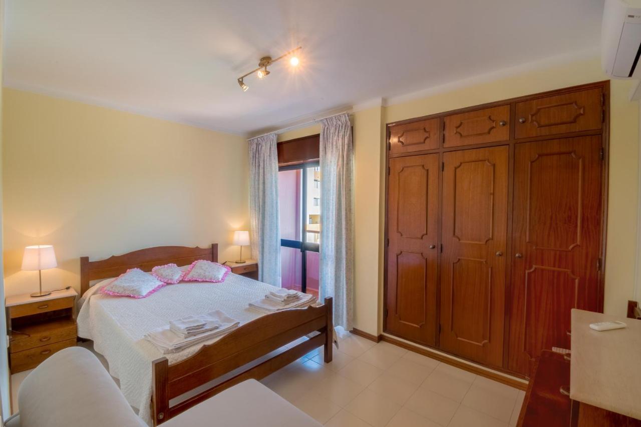 Apartamento Sao Pedro Do Mar Quarteira Bagian luar foto